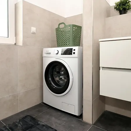 Lightplace - Moderne In - Balkon - Netflix - Am Kanal דירה