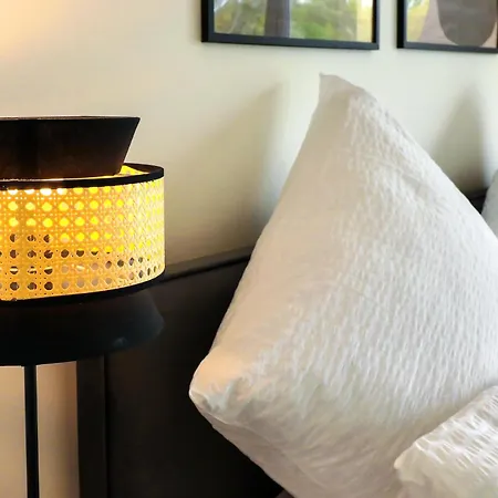 Lightplace - Moderne In - Balkon - Netflix - Am Kanal דירה