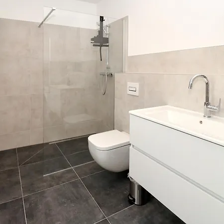 Lightplace - Moderne In - Balkon - Netflix - Am Kanal דירה *