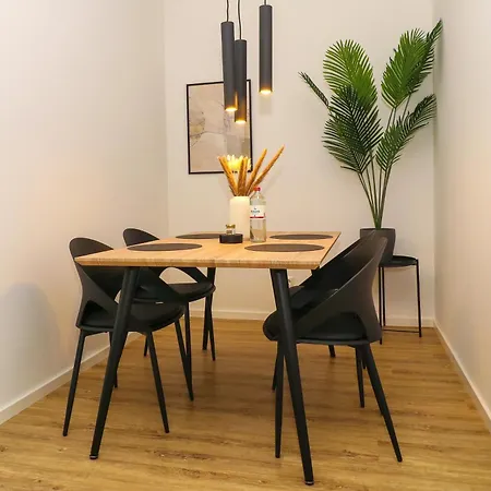Lightplace - Moderne In - Balkon - Netflix - Am Kanal Apartment