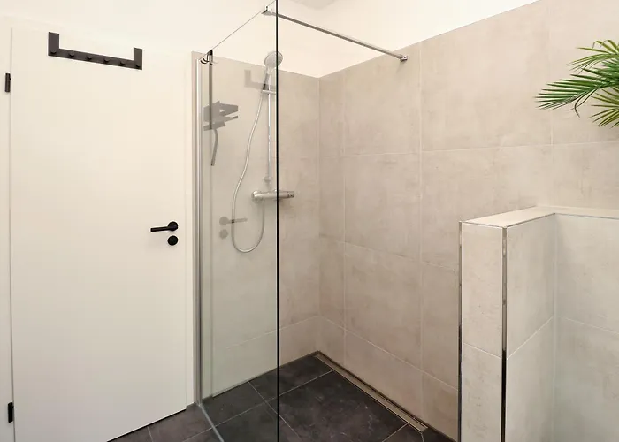 Lightplace - Moderne In - Balkon - Netflix - Am Kanal *