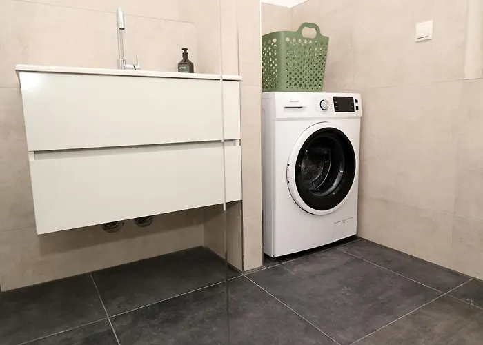 Lightplace - Moderne In - Balkon - Netflix - Am Kanal Appartement
